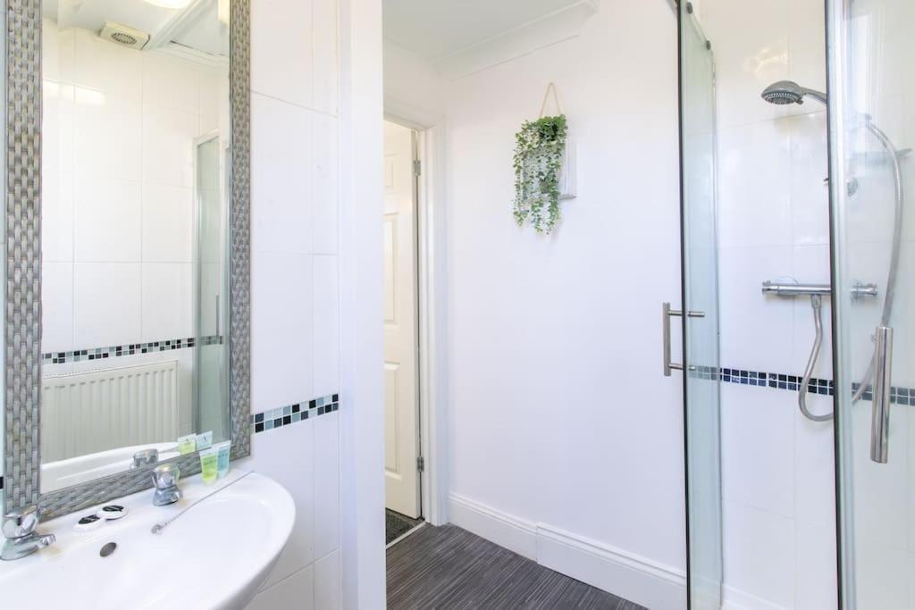 Open Mind Property - Ensuite Studio In Southsea Portsmouth Dış mekan fotoğraf